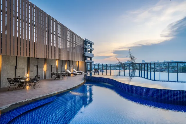 Grand Mercure Batam Centre