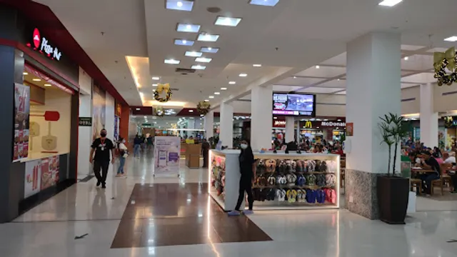 Plaza Shopping Praça de Alimentação
