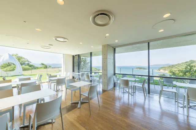Benesse House Museum Cafe