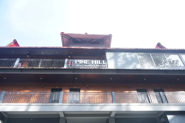 Pine Hill Guest House & Restro