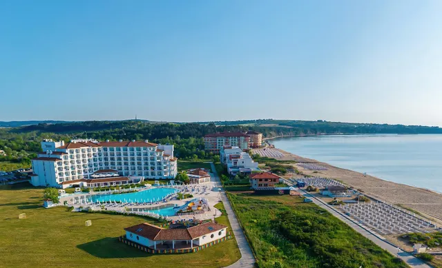 Sunrise Blue Magic Resort