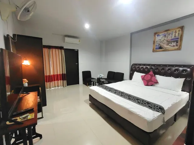 The Rich Room ที่พักโคราช