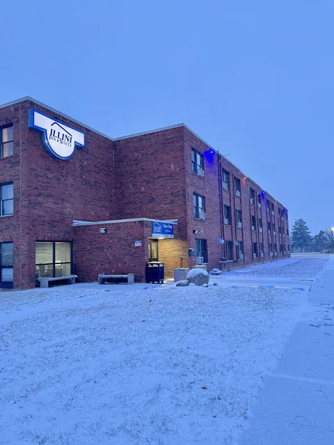 Illini Inn & Suites - Hotel Rantoul / Gifford / Champaign / Urbana