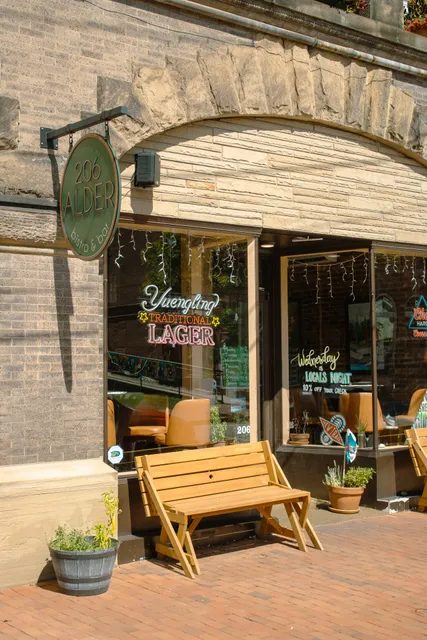 206 Alder Bistro & Bar