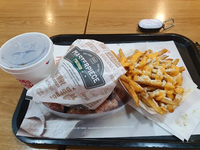 맘스터치 광주충장점