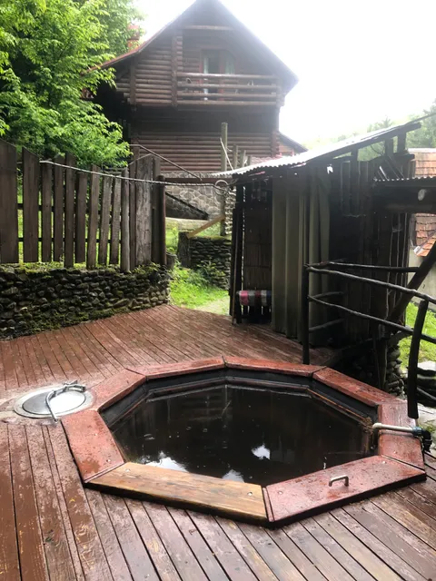 "U Popa" Sadyba V Lumshorakh