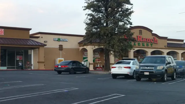 Stagecoach Plaza Shopping Center