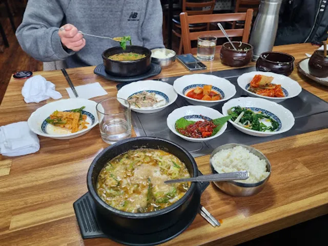 조마루뼈다귀 흥덕점