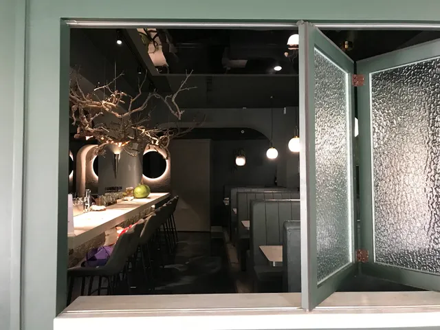 銀波 Silver Lining