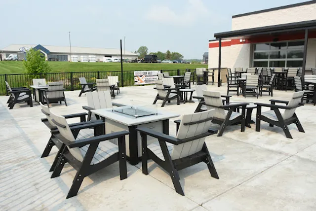 Sideliners Pub and Grill