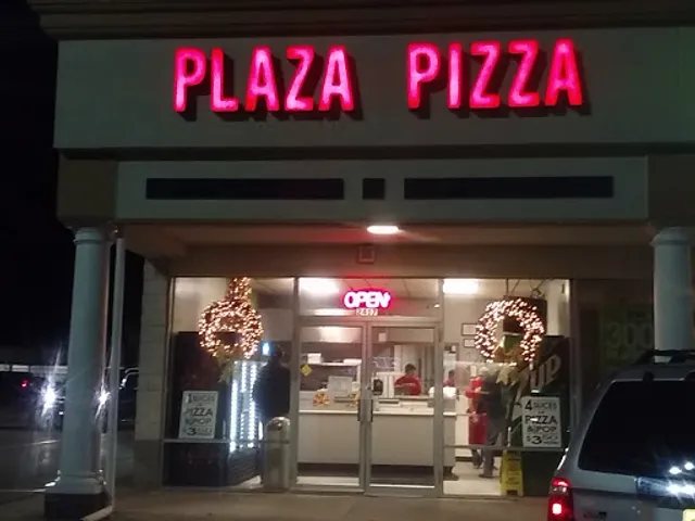 Plaza Pizza