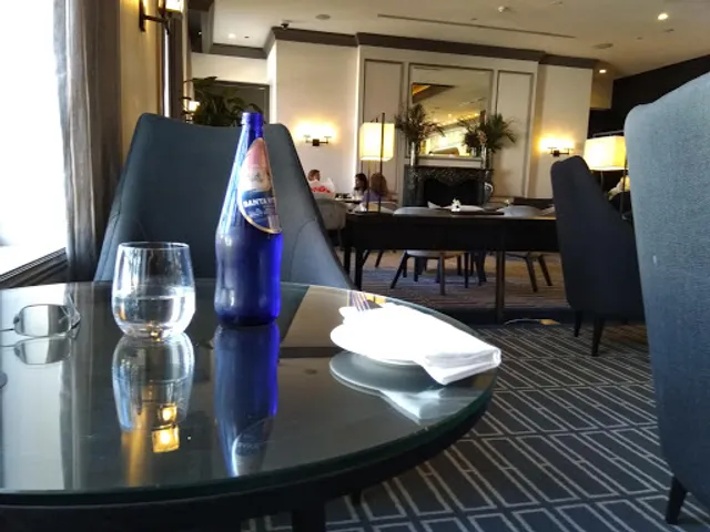 The Bar – Dining and Classic Cocktails