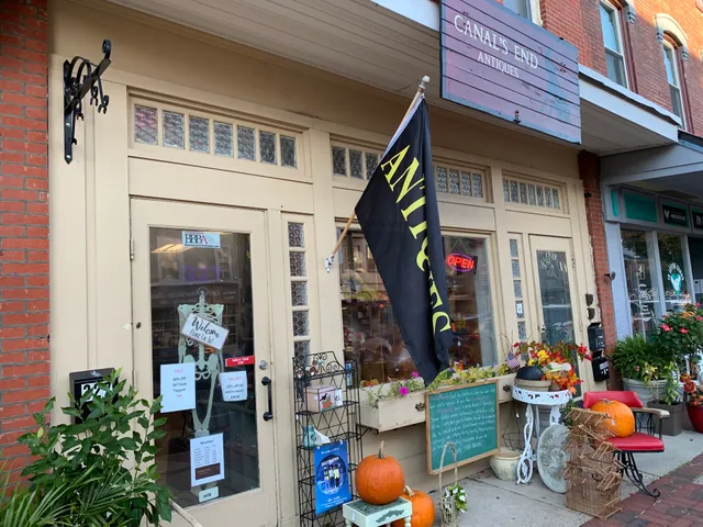 Canal's End Antiques
