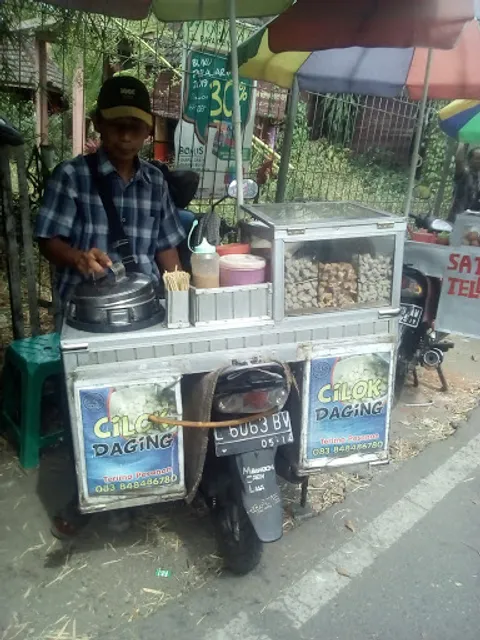 Cilok Daging SMA 8 (Pak Umar)