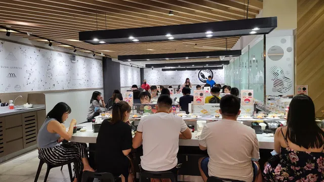 Sushi Express - Sun Plaza