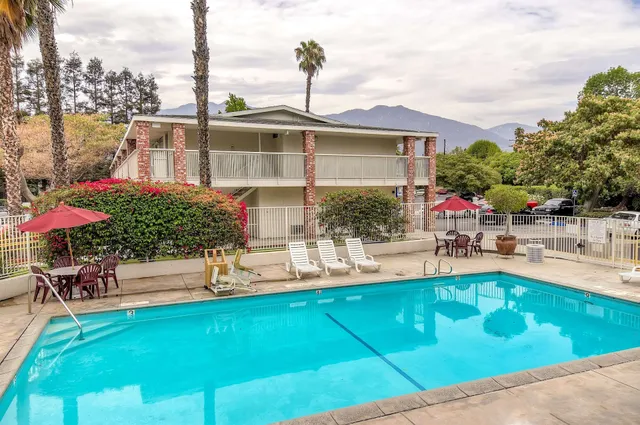 Motel 6 Arcadia, CA - Los Angeles - Pasadena Area