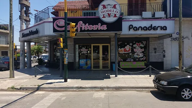 Panadería y Confitería Modelo