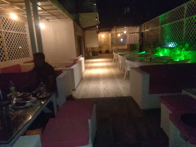 Holiday - Hotel in Indore