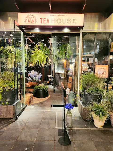 Aoyama Flower Market Green House