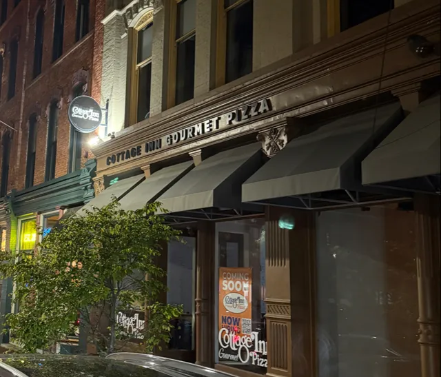 Cottage Inn Pizza Grand Rapids