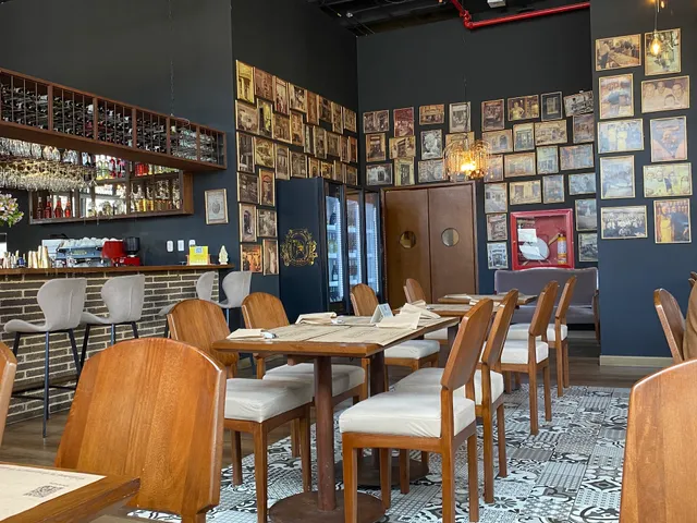 Trattoria La Divina Comedia