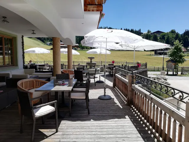 Cafe Restaurant LaVie