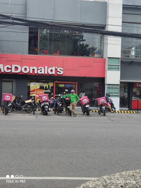 McDonald's Naga City Plaza