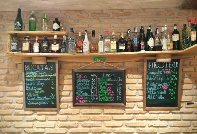 Txolarre tapas bar