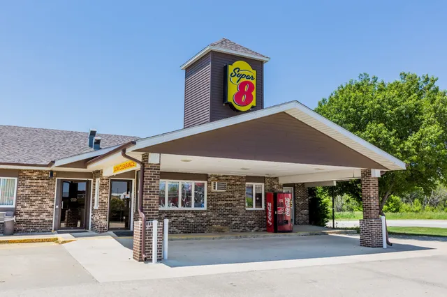 Relax Inn and Suites