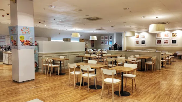 M&S Cafe