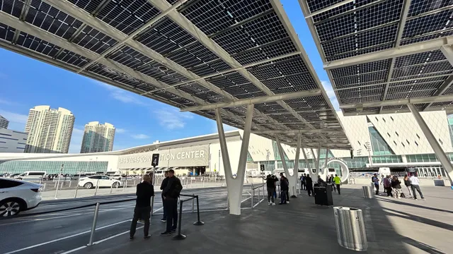 Vegas Loop LVCC West Station