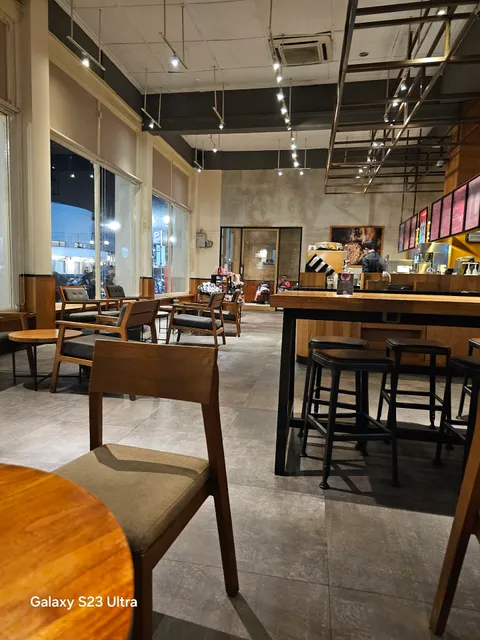 STARBUCKS • Asia Afrika