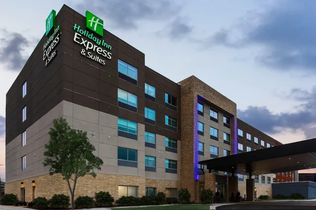 Holiday Inn Express & Suites Chicago O'Hare Airport by IHG
