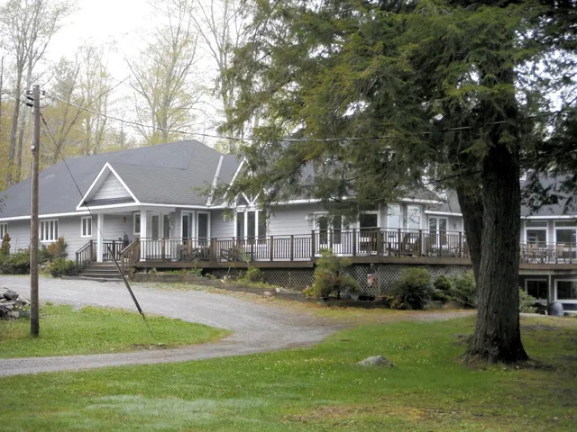 The Birches Cottage Resort