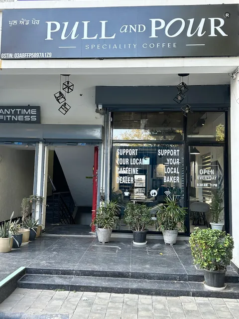 Pull and Pour Speciality Coffee