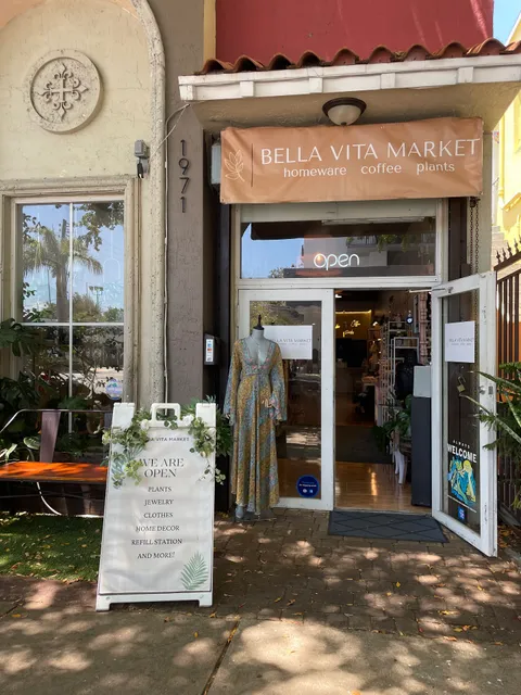 Bella Vita Market boutique