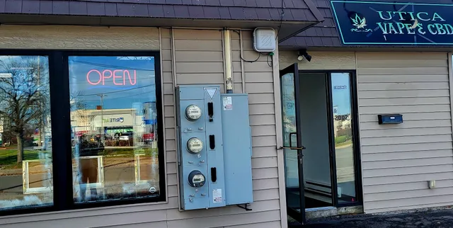 Utica Vapes & CBD