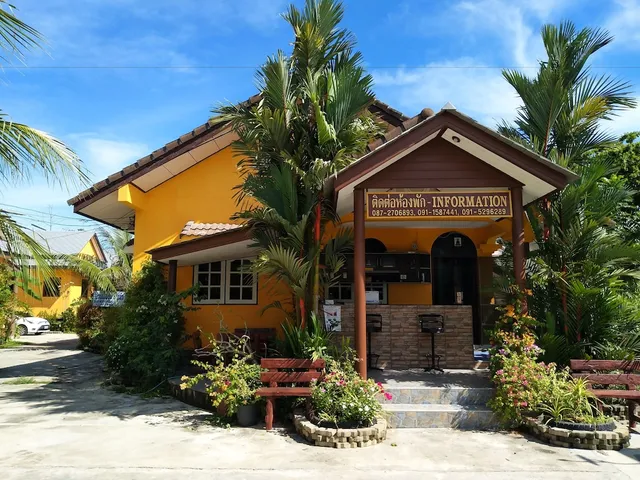Baan Mek Lom Resort