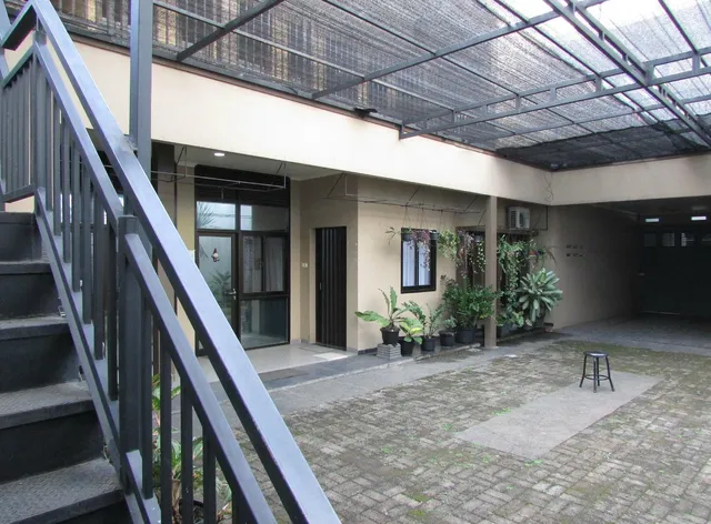 Rumah Nenekoe Guest House