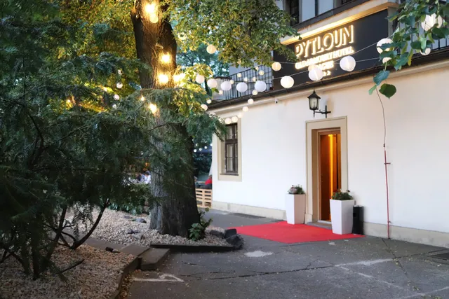 Hotel Kampa, Old Armory