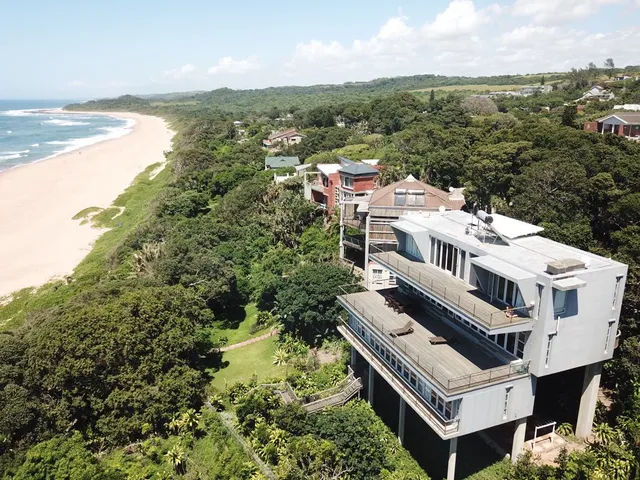 ZINKWAZI BEACH HOUSE