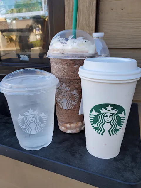 Starbucks Kahala Drive-Thru