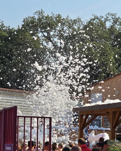 Camping Front De Mer