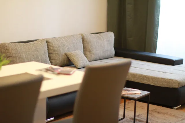 HOME SWEET HOME - LEOPOLD