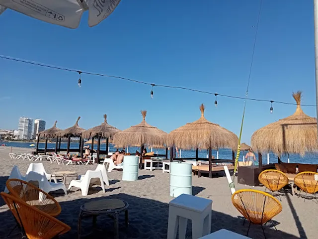 Bahía Limón Chiringochill