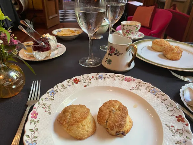 Lady Mendl's Tea Salon