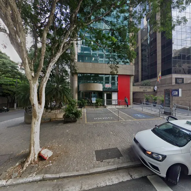 WE9 RESULTADOS EM SHOPPING CENTERS