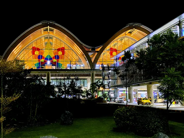 Mactan Cebu Int'l. Airport Pay Parking Lot