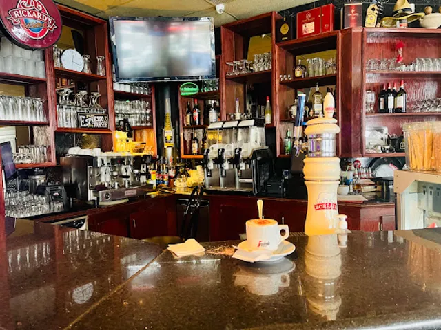 Cafe Bistro IL Momento