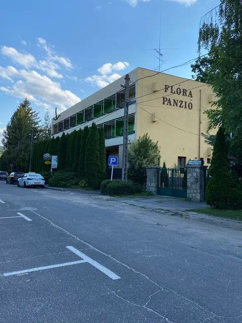 Flóra Panzió
